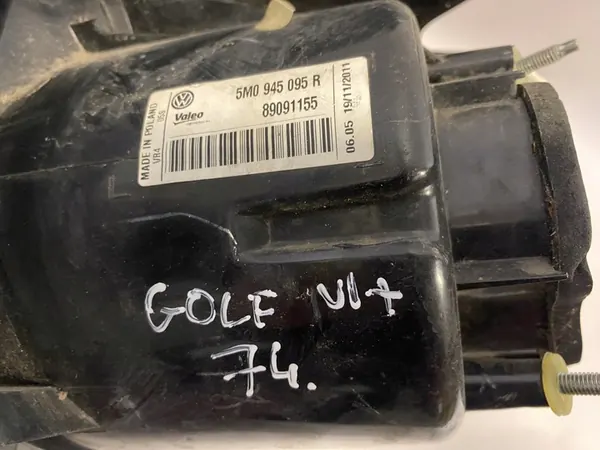 Luz trasera izquierda VW Golf VI Plus 5M0945095R image 7