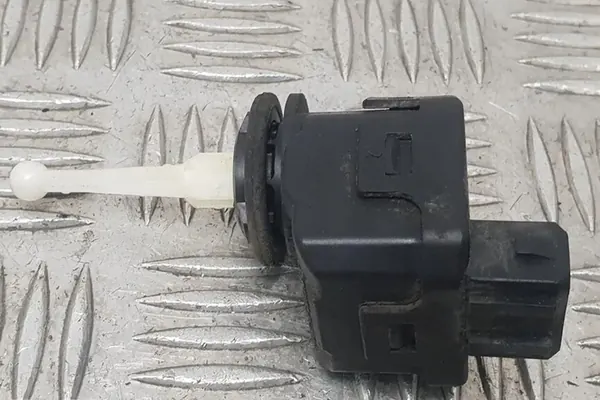 Scheinwerferhöhungsantrieb VW PASSAT B5 1.9L Diesel OEM 3B0941295A image 2