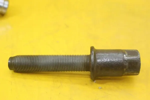 OEM 161 Kampiakselin pultti BMW E90 2.0 N43 image 6