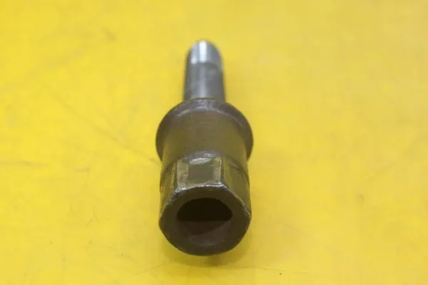 OEM 161 Kampiakselin pultti BMW E90 2.0 N43 image 7