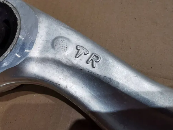 TESLA MODEL 3 17- Braccio di Controllo Anteriore Destro RWD 104435900A image 6
