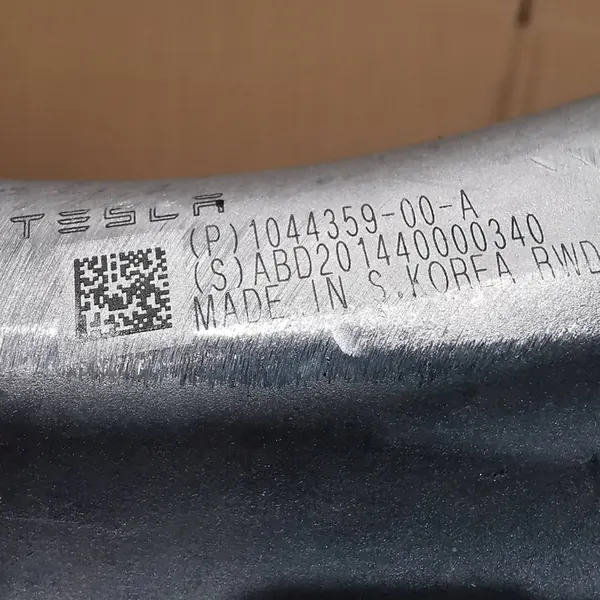 TESLA MODEL 3 17- Braccio di Controllo Anteriore Destro RWD 104435900A image 7