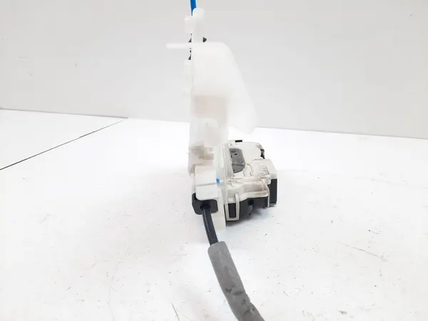 Vänster framdörrslås MERCEDES-BENZ E (W212) A0997200135 image 6