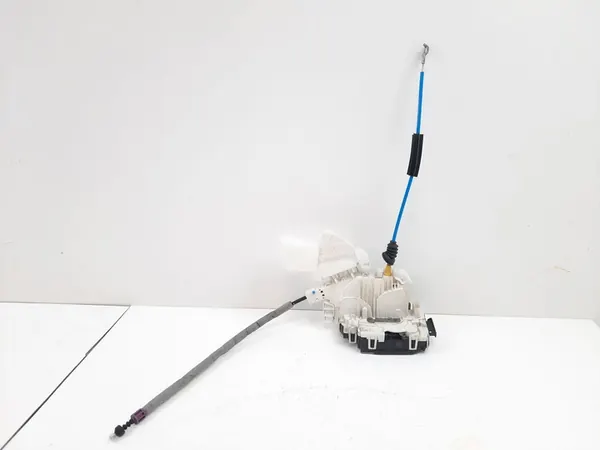 Vänster framdörrslås MERCEDES-BENZ E (W212) A0997200135 image 8