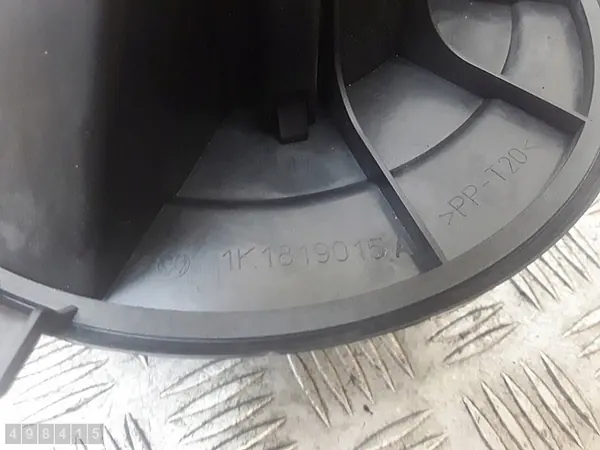 2006 VW Golf V Moottoripuhallin 1K1819015A image 5