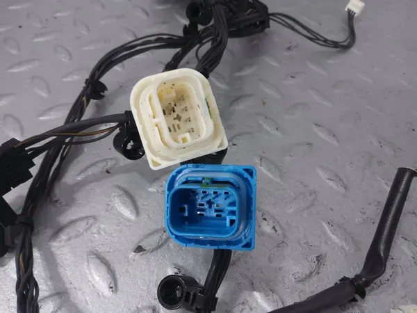 BMW XM Ajovalokytkin OEM 63115A40884 käytetty image 3