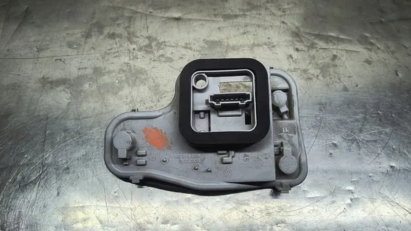 VW POLO V Lámpara Trasera Derecha 6R0945258A image 2