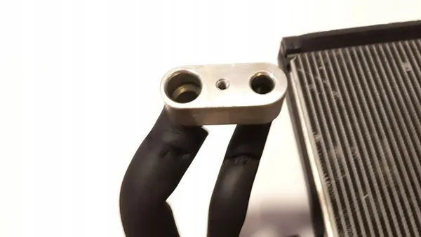 Ilmastointijäähdytin Jaguar XE 2018 T2H8148 image 5