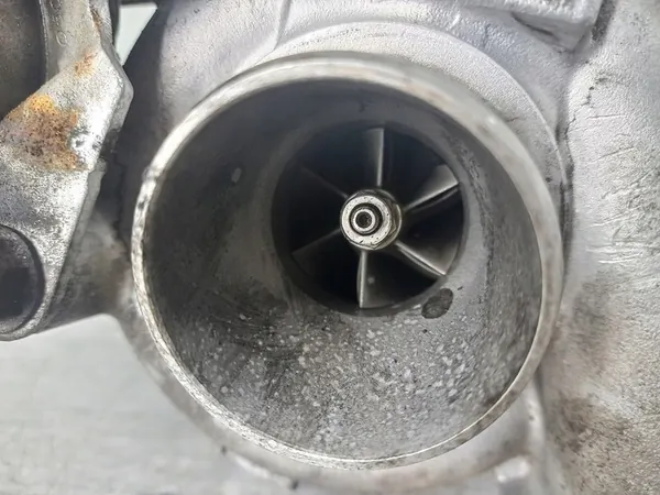 TURBINA PEUGEOT 207 SW 1.6 HDI image 4