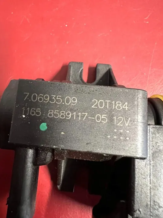 BMW OE 8589117 Turbvakuumventil image 3