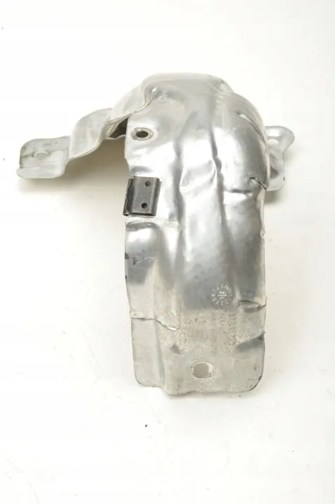 Volvo XC40 I Lift 2.0 B3 Lämpösuoja OEM 32397266 image 6