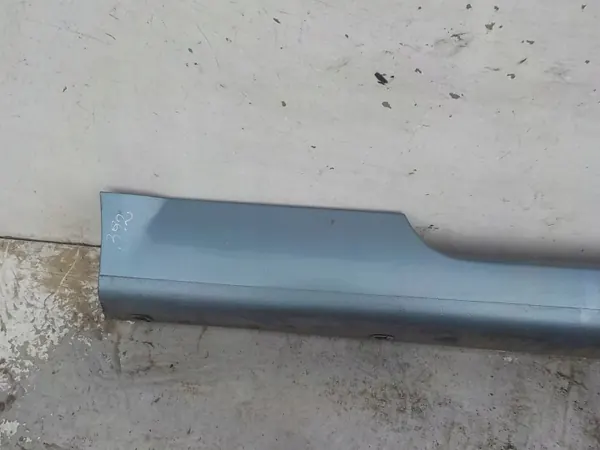OEM 392 Couvre-bas de seuil droit Audi TT 8N image 10