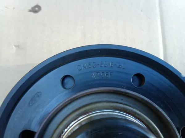 Polea de correa Ford OE CM5G-6316-GC usada image 4