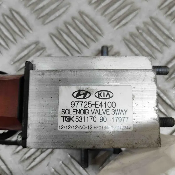 Ilmastointilaajennusventtiili OEM 53117090 Kia Soul II:lle image 8