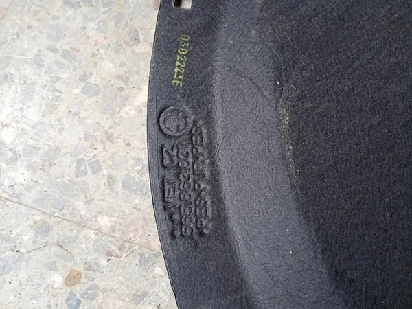 Skoda Kodiaq Motorhuvud Isolering OEM 565863831 image 8