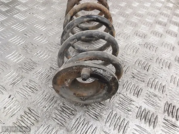 2008 VW Touran Lowering Spring 1900 Diesel OEM AM-530729 image 3