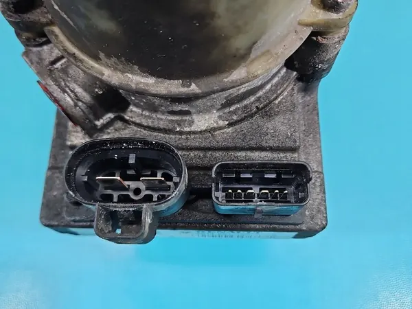 Bomba de direção assistida Renault Espace IV 2.0 DCI 491105195R image 5