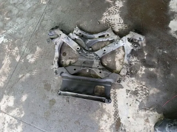 Audi Q5 80A Framsläde OEM 80A399461 - Begagnad image 2