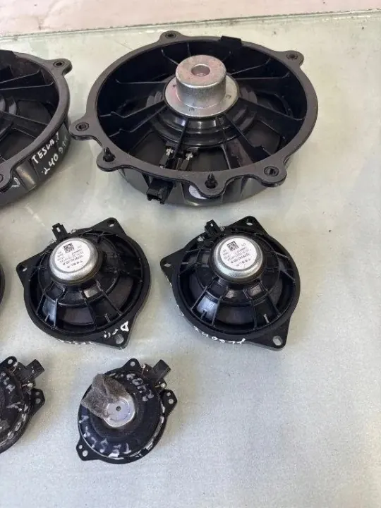 Système audio Tesla Model S OEM 148648800A Occasion image 3