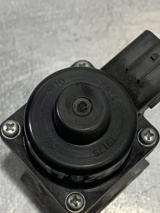 Subaru EGR-venttiili OEM FBZ19227 Outback 2019 image 5