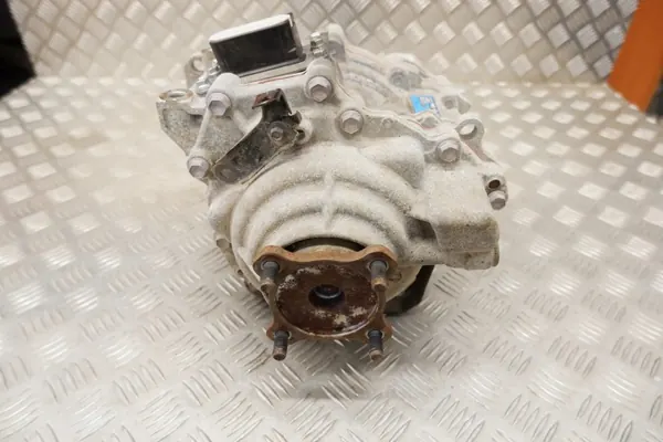 Takavaihde TOYOTA G105052011 1.5L Hybridi 85kW 2022 image 4
