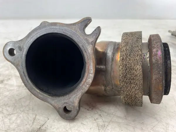 Mercedes-Benz E W211 Uitlaatpijp OEM LAA16672 image 4