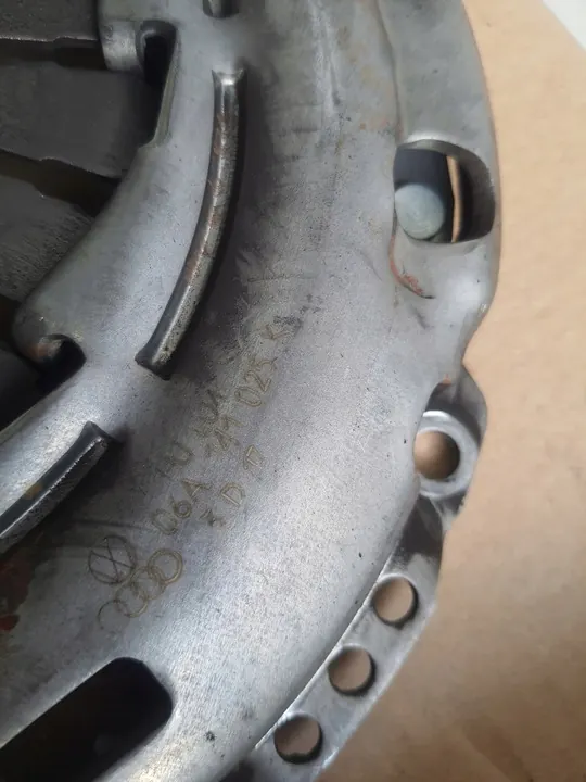 Volkswagen OE 06A141031Q Placa de pressão image 2