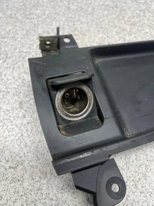 12V-Steckdose OEM 8159694 für BMW 5 E39 2.2L image 4
