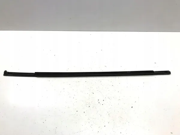 BYD SEAL 2024-25 Tira Raspadeira Traseira Esquerda OEM LISTWA SZYBY LT56 image 4