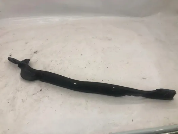 Extrémité de garde-boue OEM D10E56396 Mazda CX-3 2018 image 2