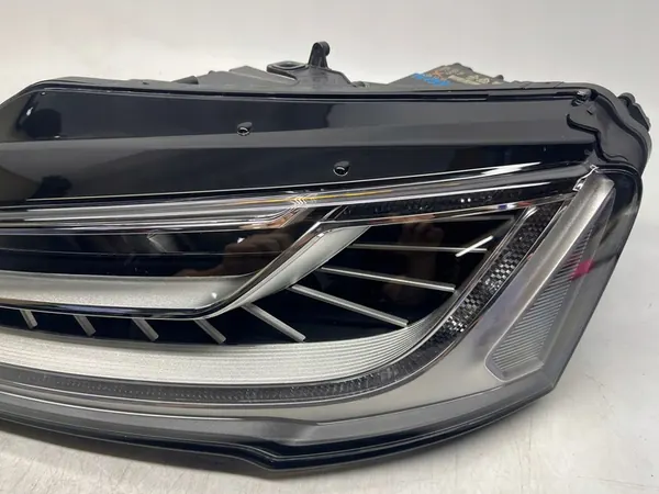 AUDI A8 S8 D4 Linker Vorderer LED Reflektor 4H0941033C image 4