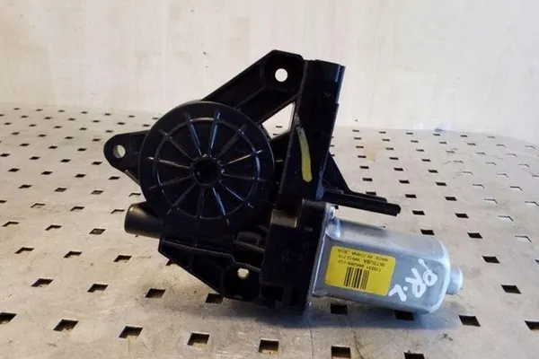 Etusivun vasemman ikkunamoottori VOLVO XC60 II 966268102 image 2