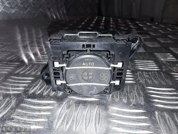 Module de contrôle climatique Citroen C6 2006 96613218XT03 image 1