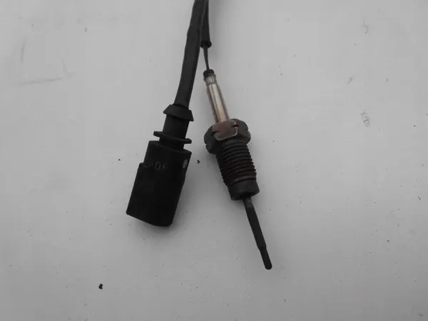 Sensor de Temperatura 03L906088A A4 B8 A5 8T Q5 8R 2.0TDI CAG image 2