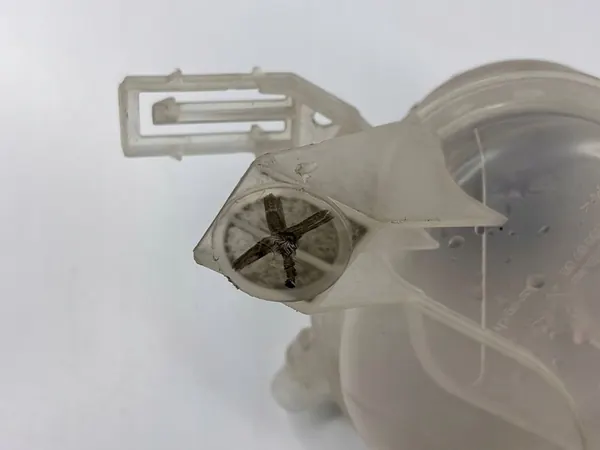 Mercedes Water Expansietank OE A2975000900 image 6