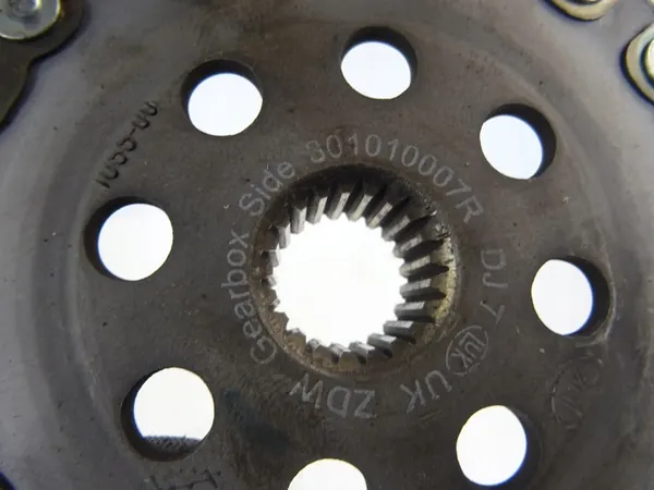 JUKE II F16 1.0 DIG-T Volante de Dupla Massa 302057428R image 9