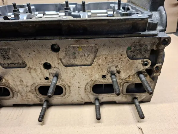 Cabeçote esquerdo OEM 1057353BH 4.2 TDI image 7