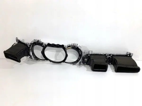 Rejilla de ventilación delantera OEM 84832-A2000 Kia Ceed image 4