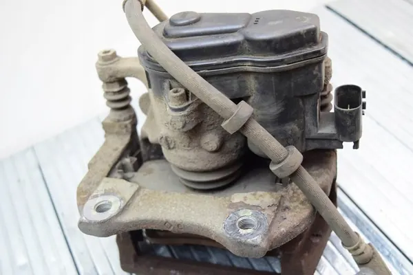 Linker hinterer Bremssattel LAND ROVER RANGE ROVER SPORT image 5