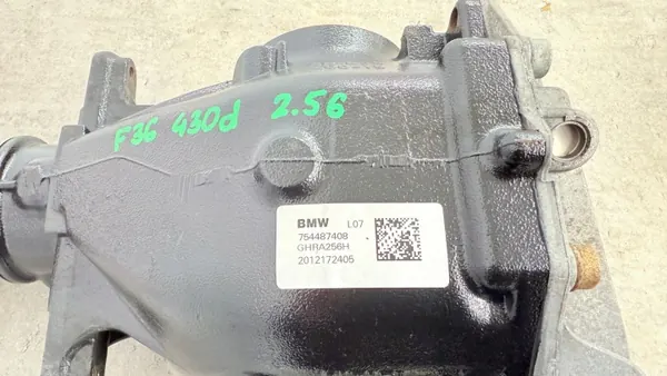 BMW OEM 7544874 bakdifferential för 330d/430d image 6