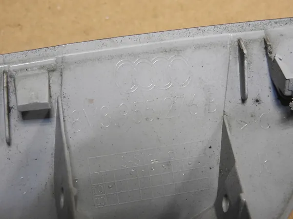 AUDI A3 8V Tapa de Lavaparabris Delante Izquierda Derecha OEM image 3