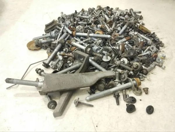 Conjunto de Parafusos BMW OEM 254310 para Série 7 2016 image 3