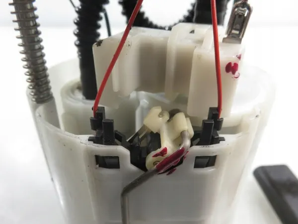 Brandstofpomp Fiat Grande Punto 1.4 55700362 image 5