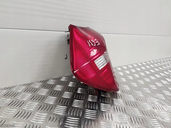 Luz trasera BMW 1 Series E81 2011 63210397034 image 2