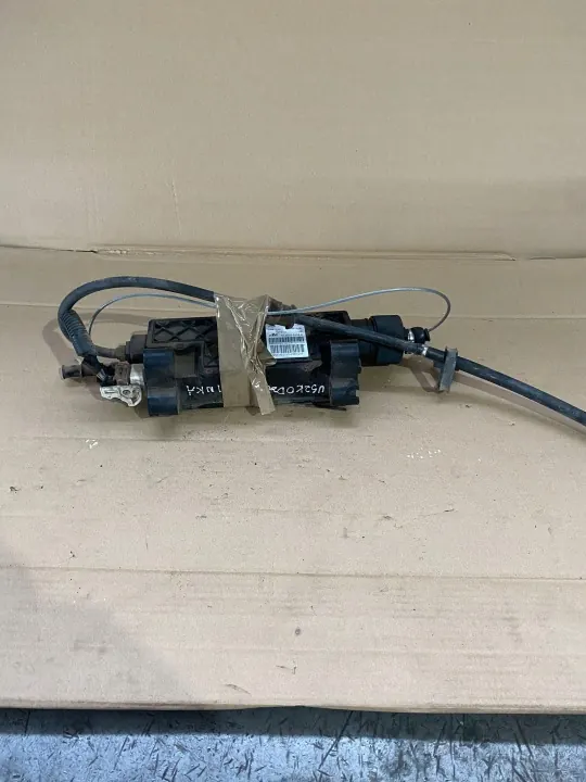 Elektrische handrem PEUGEOT 508 OEM 9810501780 image 2