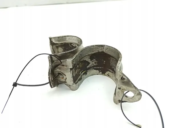 BMW Z4 E85 E86 2005 Etutasonnertimen Kiinnike OEM image 8