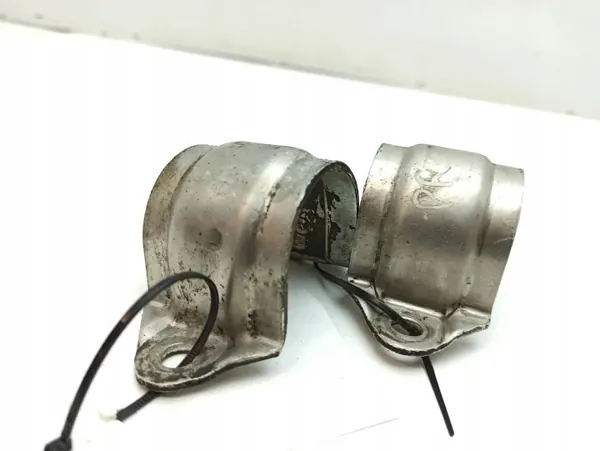 BMW Z4 E85 E86 2005 Etutasonnertimen Kiinnike OEM image 9