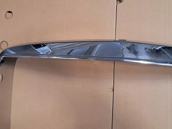 Cornice Griglia Anteriore Mercedes W123 1238800183 image 3