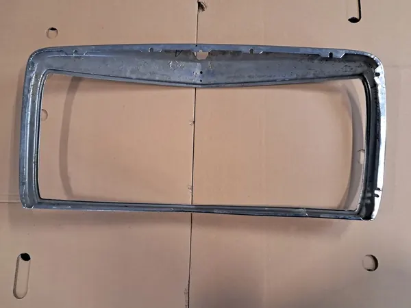 Cornice Griglia Anteriore Mercedes W123 1238800183 image 5