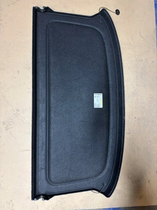 Estante maletero VW Golf 8 OEM 5H6867769A CA9 - Usado image 3